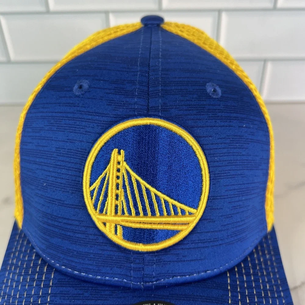 Golden State Warriors Hat Cap Fitted Small Medium Basketball New Era 39Thirty‎